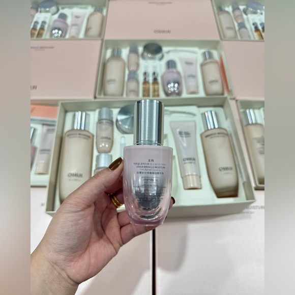 O HUI Miracle Moisture 4 Pcs Special Set 9 Items Smooth Moisturizing K-Beauty - Picture 4 of 10